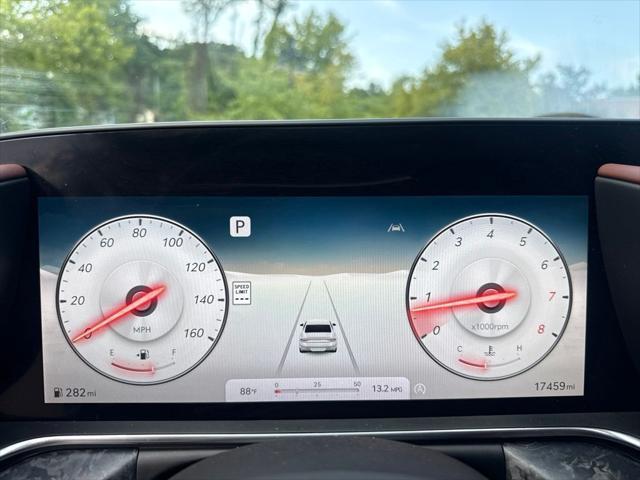 2025 Genesis G90 - $73,599