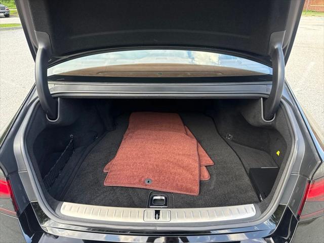 2025 Genesis G90 - $73,599