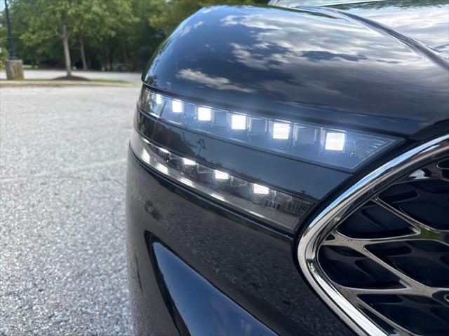 2025 Genesis G90 - $73,599
