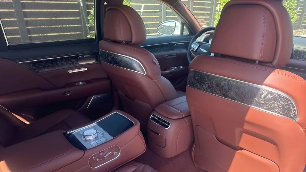 2026 Genesis G90 3.5T e-Supercharger