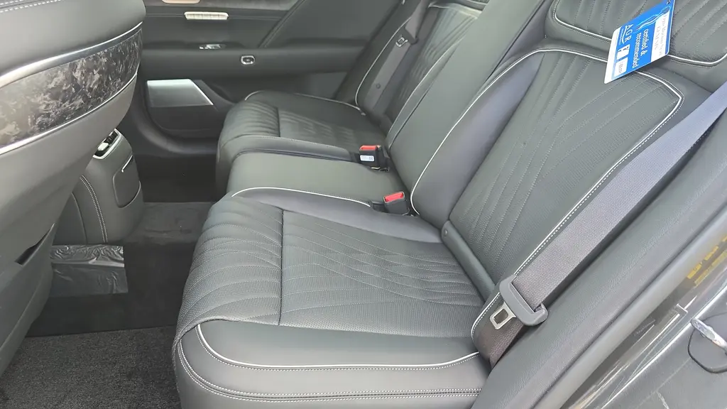 2026 Genesis G90 3.5T e-Supercharger