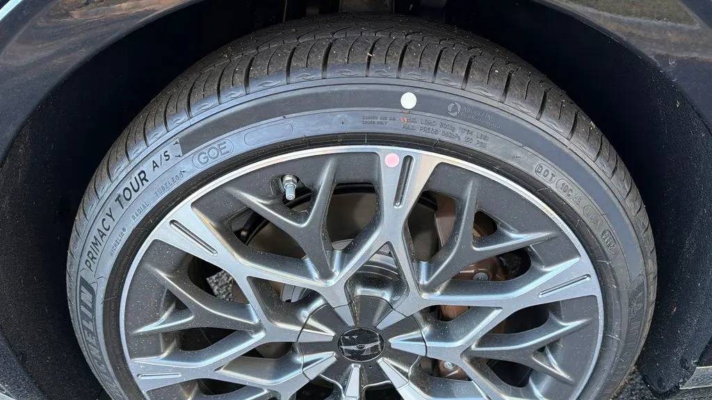 2026 Genesis G90 3.5T e-Supercharger