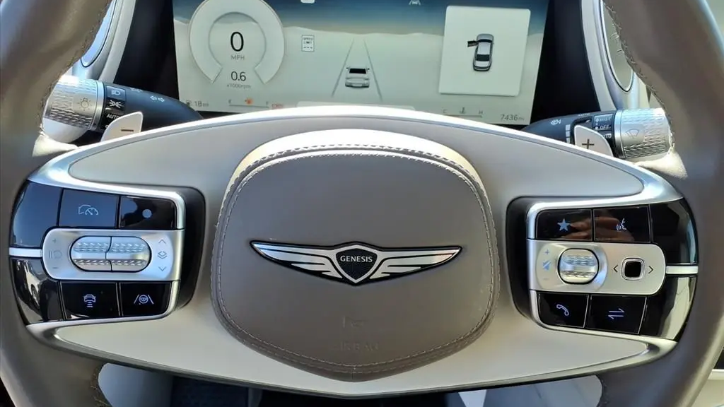 2023 Genesis G90 3.5T e-Supercharger