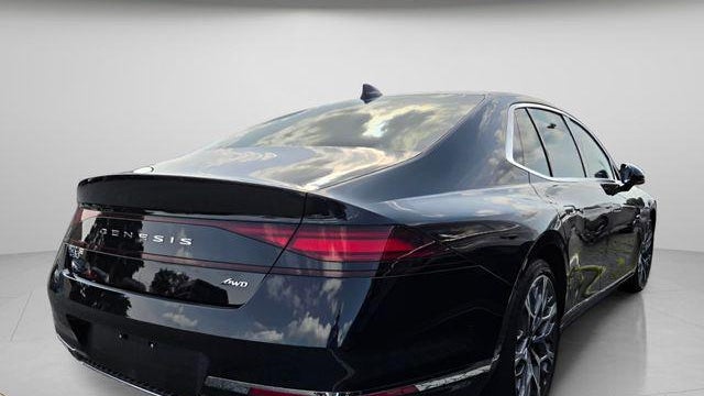 2025 Genesis G90 3.5T e-Supercharger