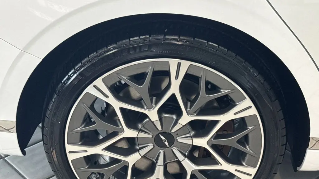 2026 Genesis G90 3.5T e-Supercharger