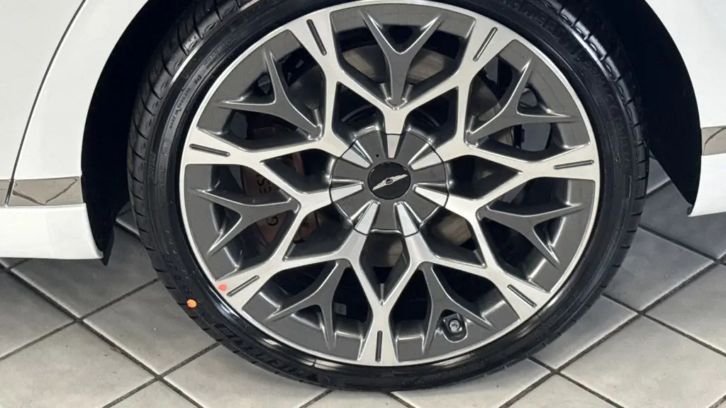 2026 Genesis G90 3.5T e-Supercharger