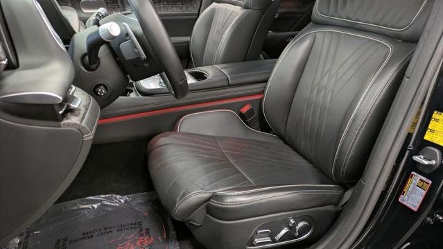 2023 Genesis G90 3.5T e-Supercharger