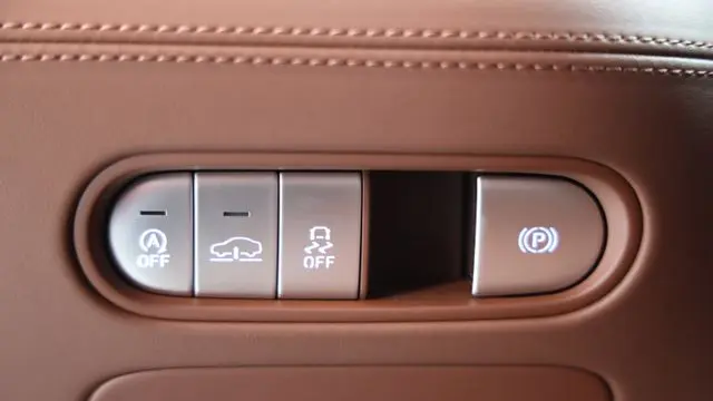 2026 Genesis G90 3.5T e-Supercharger