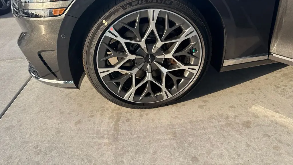 2026 Genesis G90 3.5T e-Supercharger