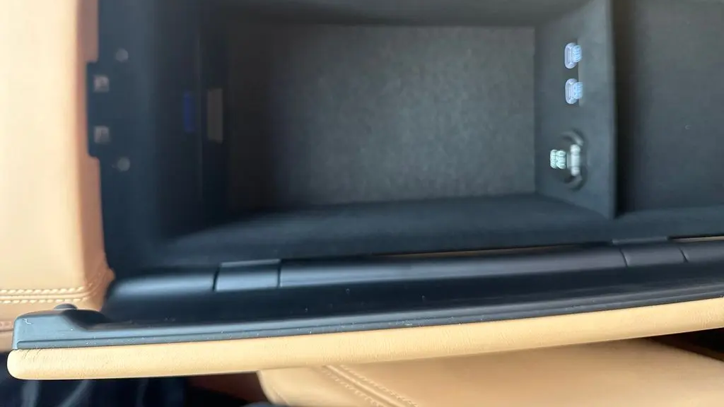 2026 Genesis G90 3.5T e-Supercharger