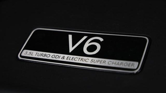 2025 Genesis G90 3.5T e-Supercharger