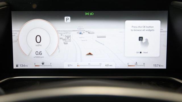 2025 Genesis G90 3.5T e-Supercharger