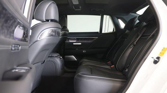 2025 Genesis G90 3.5T e-Supercharger