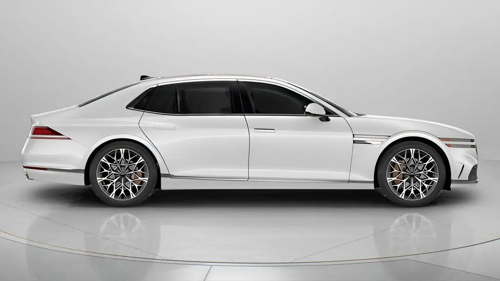 2025 Genesis G90 3.5T e-Supercharger