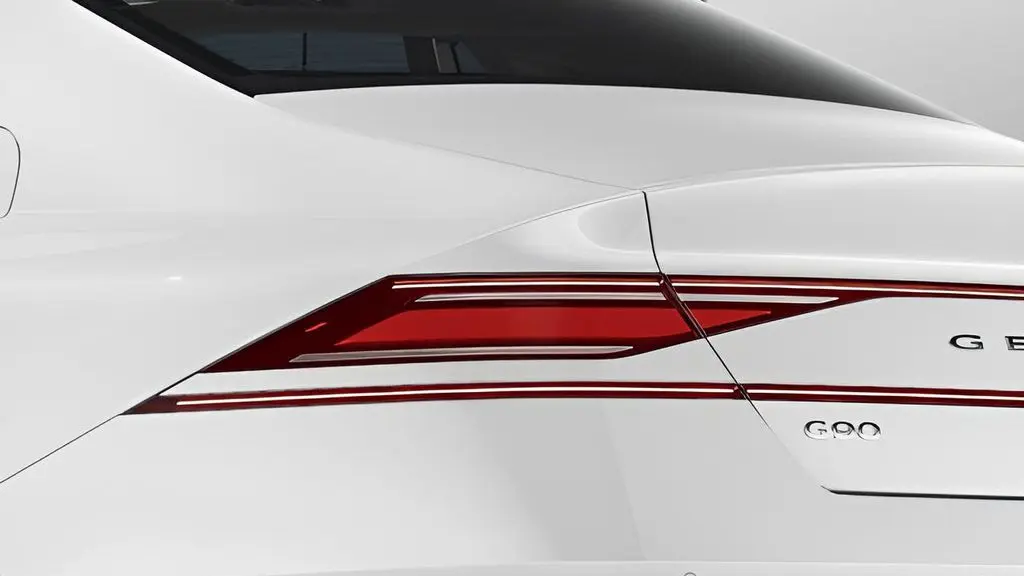 2025 Genesis G90 3.5T e-Supercharger