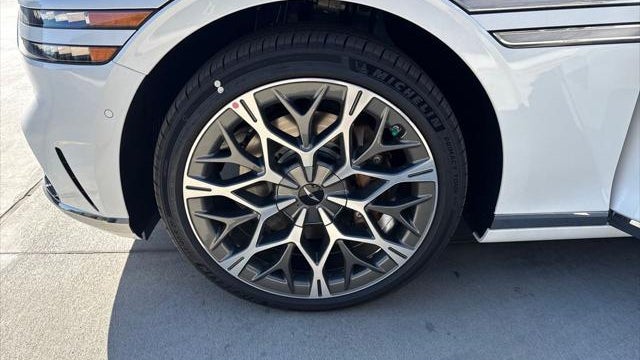 2026 Genesis G90 3.5T e-Supercharger