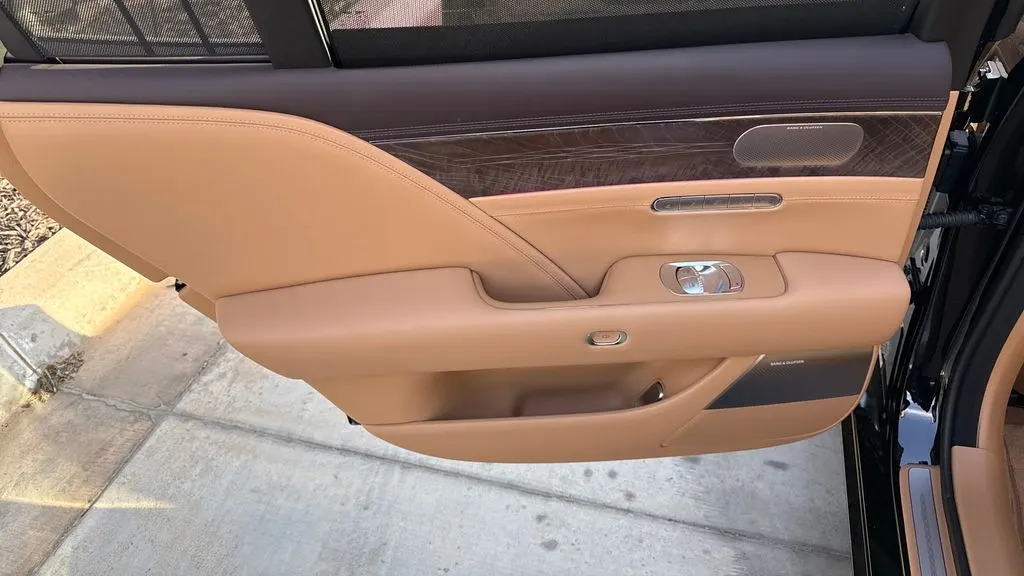 2026 Genesis G90 3.5T e-Supercharger