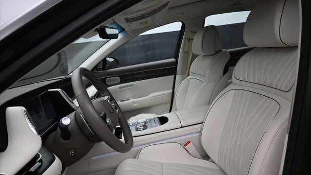 2023 Genesis G90 3.5T e-Supercharger