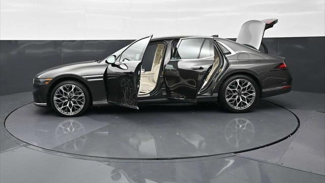 2023 Genesis G90 3.5T e-Supercharger