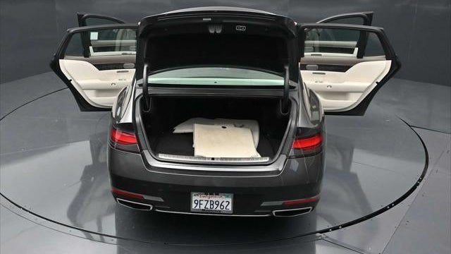 2023 Genesis G90 3.5T e-Supercharger
