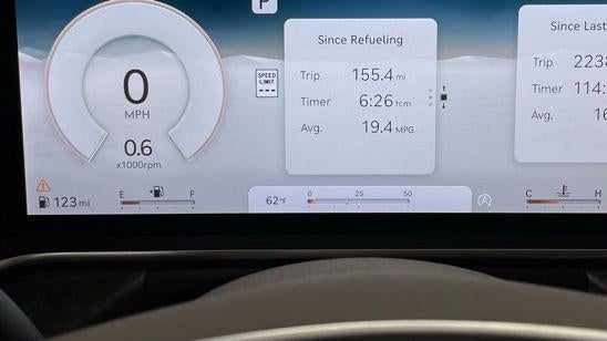 2025 Genesis G90 3.5T e-Supercharger