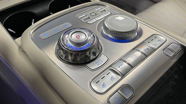 2025 Genesis G90 3.5T e-Supercharger
