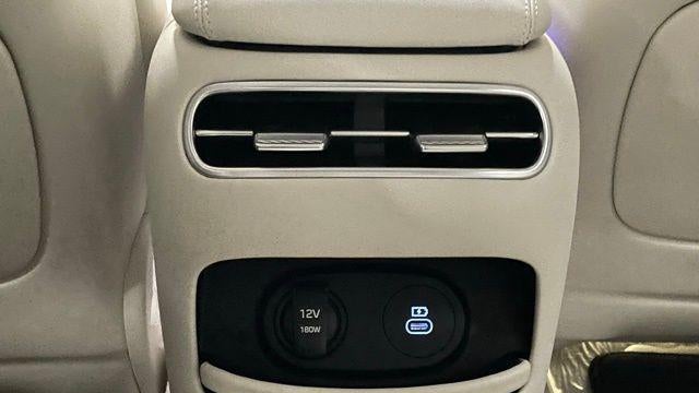 2025 Genesis G90 3.5T e-Supercharger