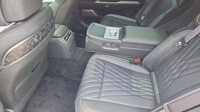 2025 Genesis G90 3.5T e-Supercharger
