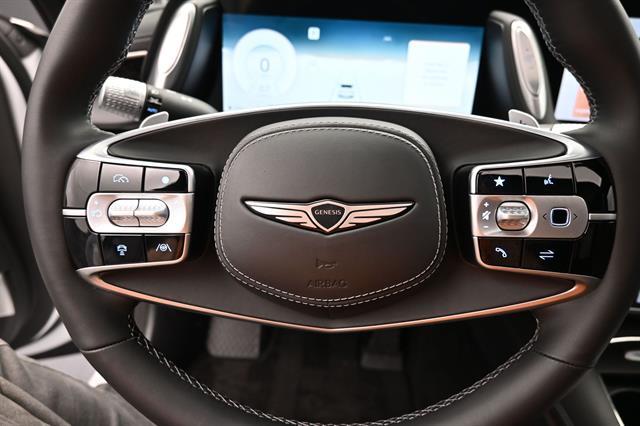 2025 Genesis G90