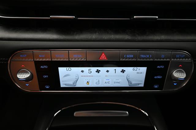 2025 Genesis G90