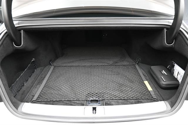 2025 Genesis G90