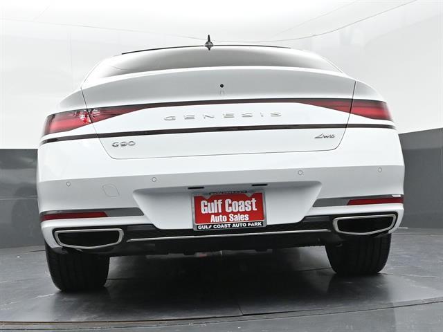 2025 Genesis G90