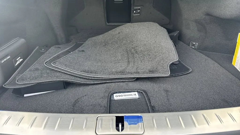 2026 Genesis G90 3.5T e-Supercharger