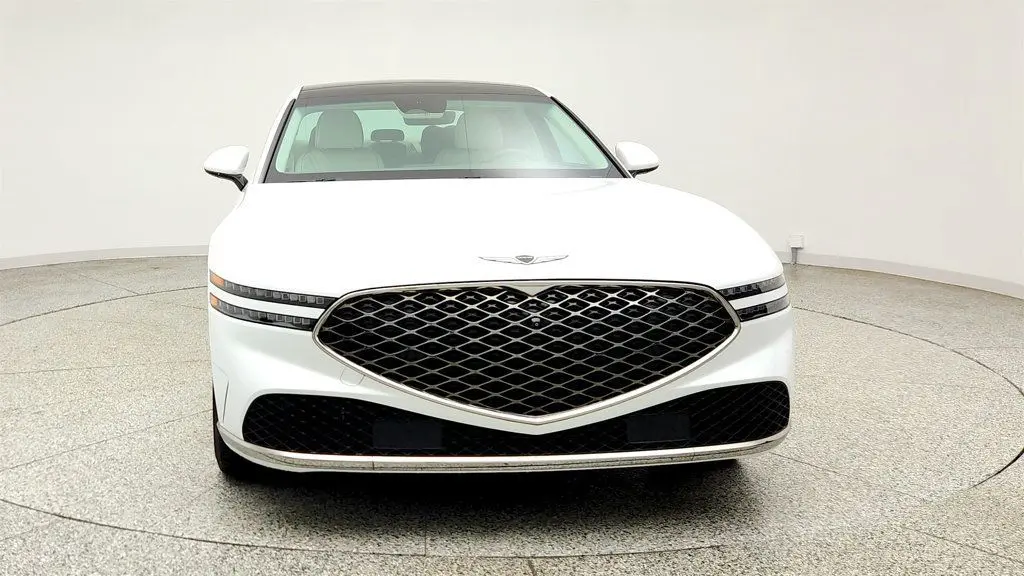2023 Genesis G90 - $51,995