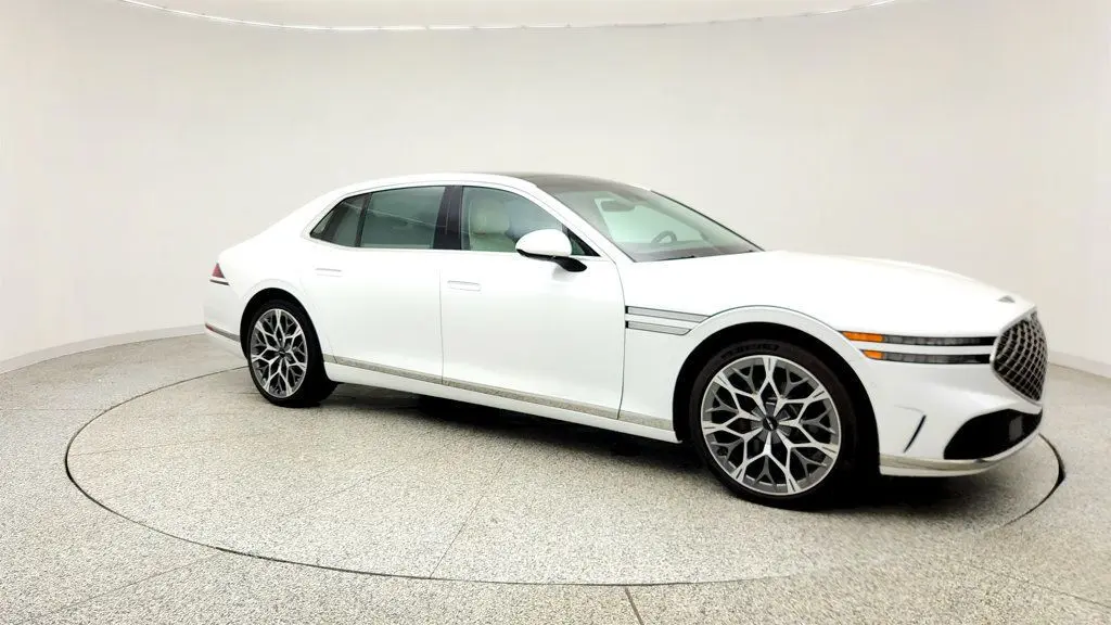 2023 Genesis G90 - $51,995