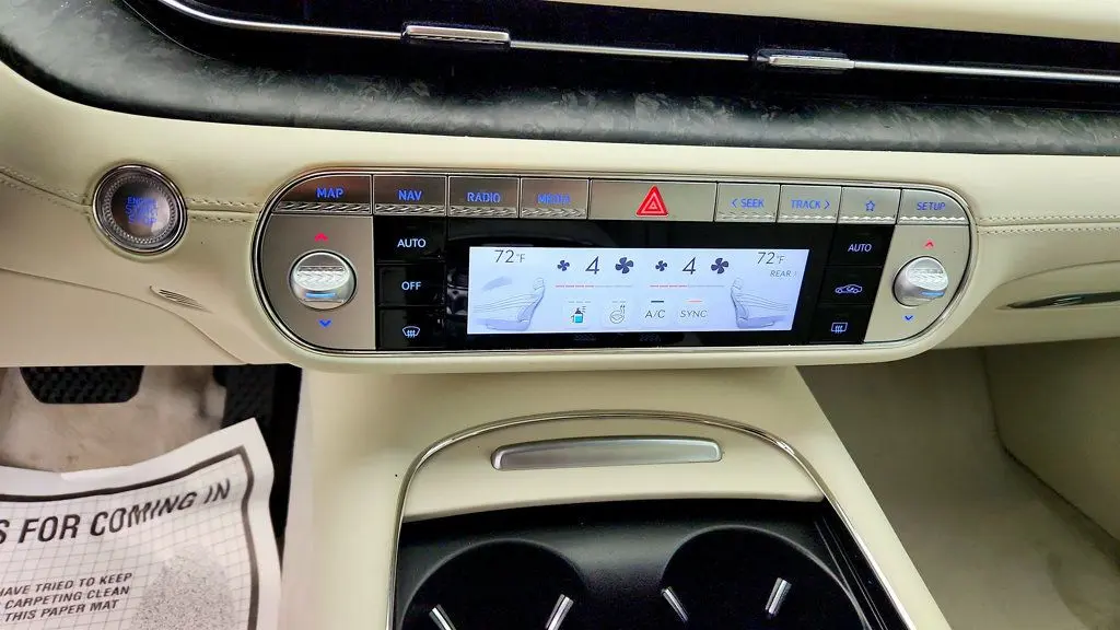 2023 Genesis G90 - $51,995
