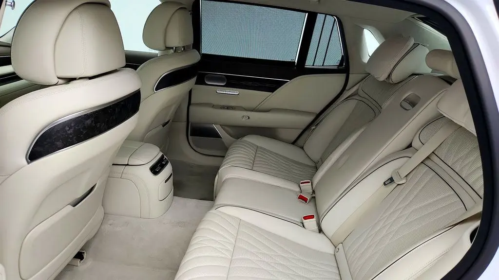 2023 Genesis G90 - $51,995