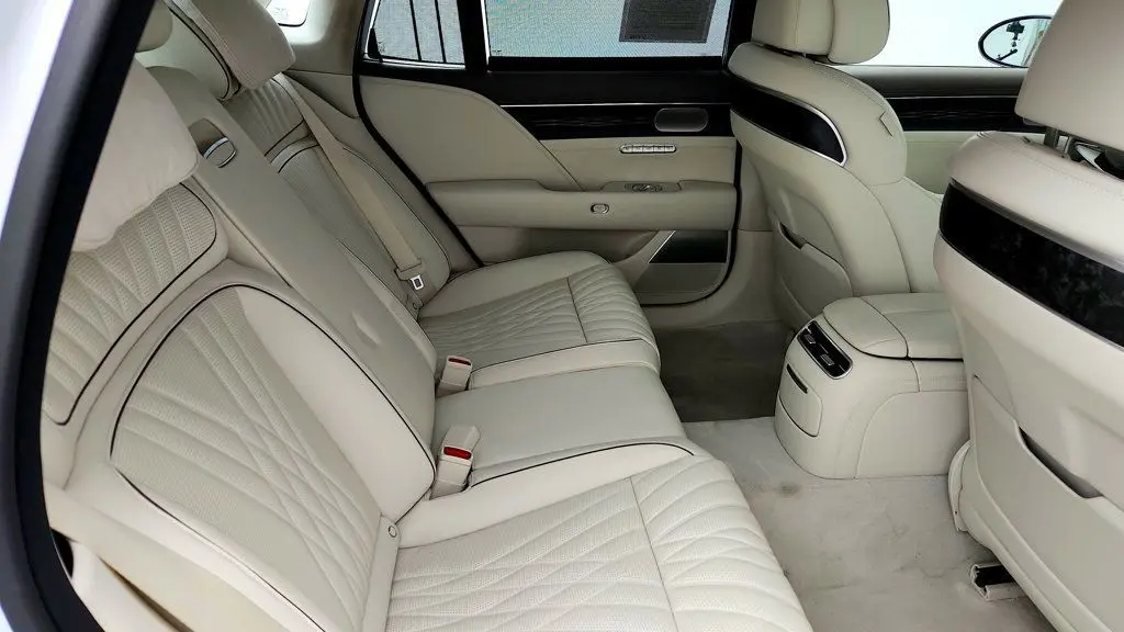 2023 Genesis G90 - $51,995