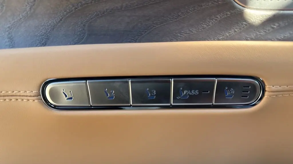 2026 Genesis G90 3.5T e-Supercharger