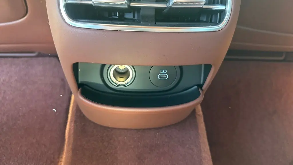 2026 Genesis G90 3.5T e-Supercharger