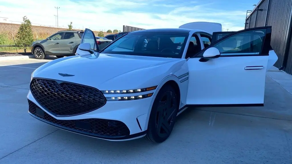 2026 Genesis G90 3.5T e-Supercharger Black