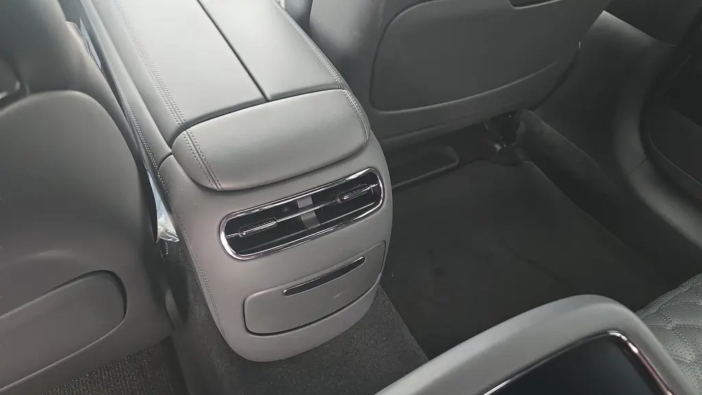 2026 Genesis G90 3.5T e-Supercharger Black
