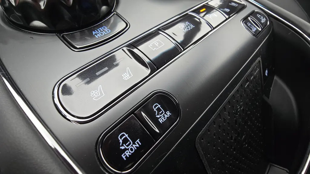 2026 Genesis G90 3.5T e-Supercharger Black