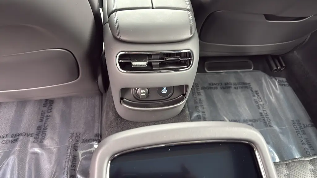 2026 Genesis G90 3.5T e-Supercharger Black