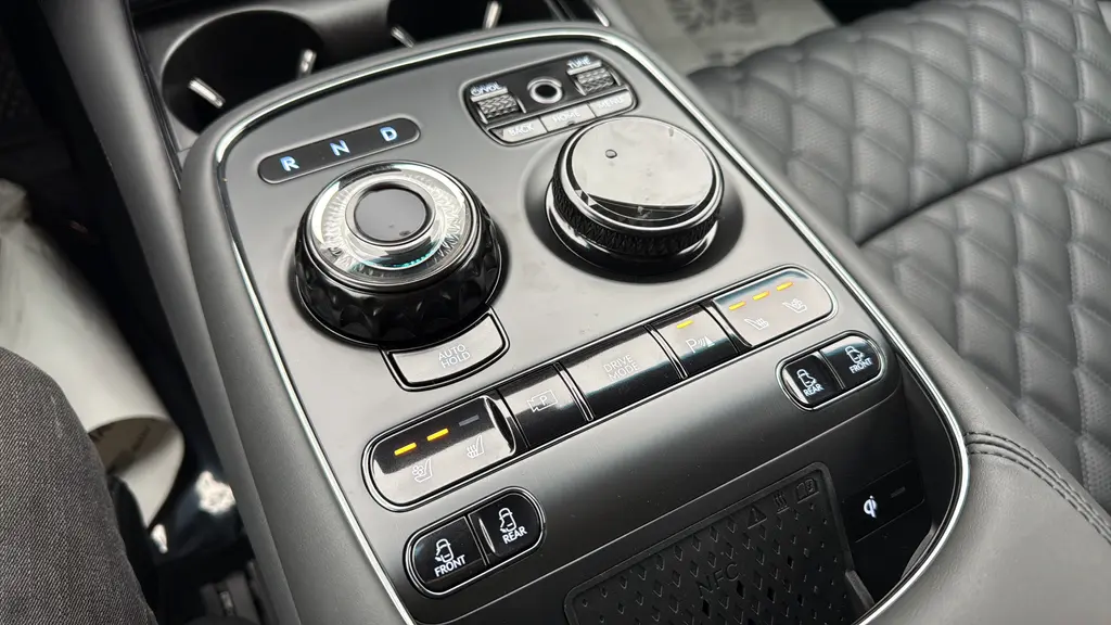2026 Genesis G90 3.5T e-Supercharger Black