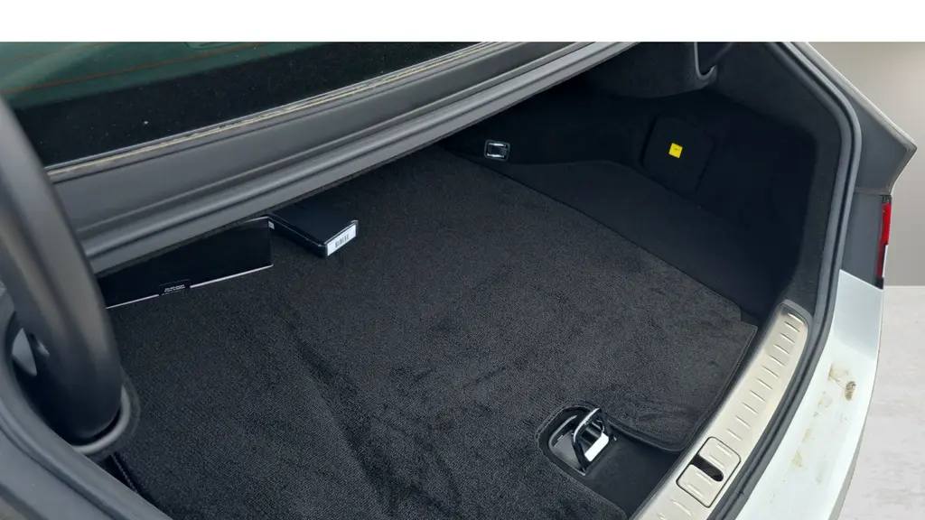 2026 Genesis G90 3.5T e-Supercharger Black