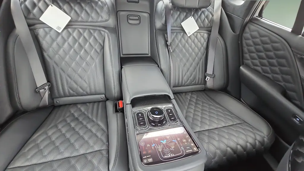 2026 Genesis G90 3.5T e-Supercharger Black