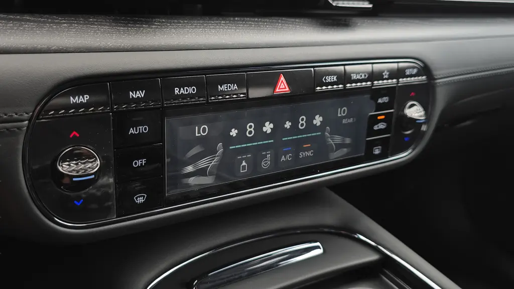 2026 Genesis G90 3.5T e-Supercharger Black