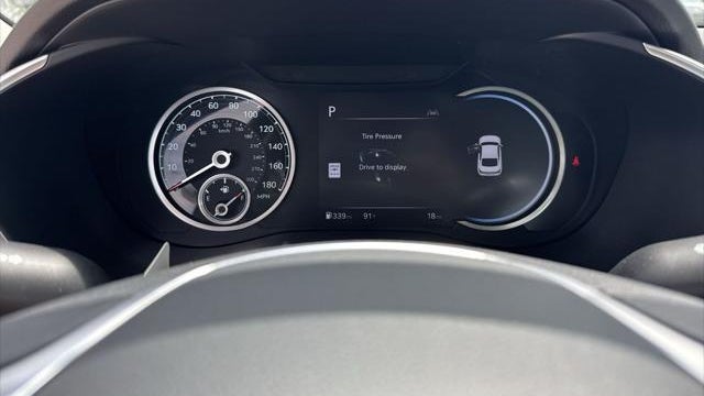 2026 Genesis G70 2.5T Standard
