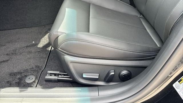 2026 Genesis G70 2.5T Standard